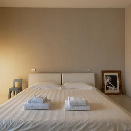 Apartment Filarete Design Florence